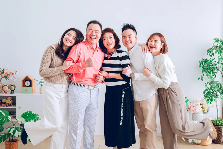 長輩和子女輩合照