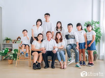 家族全家福作品：三代同堂・10 人
