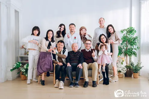 家族全家福作品：四代同堂・12 人