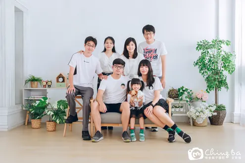 家族全家福作品：兩代・7 人