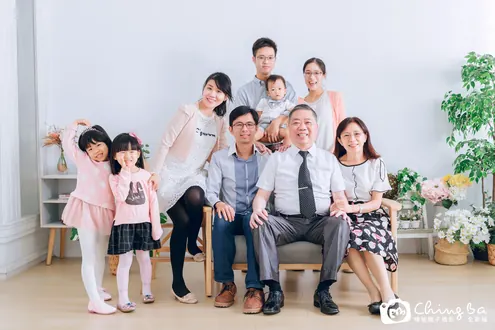 家族全家福作品：三代同堂・9 人